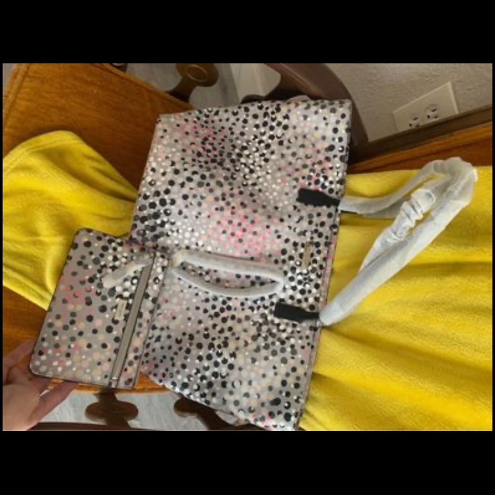 Kate spade large purse & wristlet